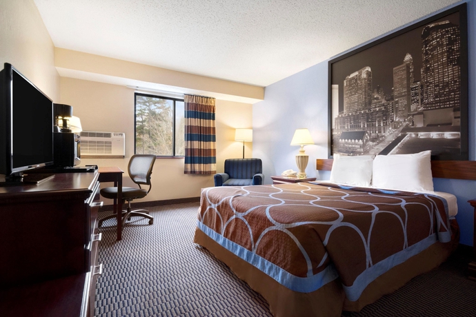 Imagen de la habitación del Hotel Super 8 By Wyndham Charlotte University. Foto 6