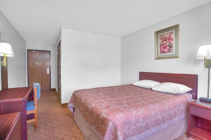 Imagen de la habitación del Hotel Super 8 By Wyndham Charlottesville. Foto 9