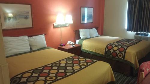 Imagen de la habitación del Hotel Super 8 By Wyndham Chattanooga Lookout Mountain Tn. Foto 11