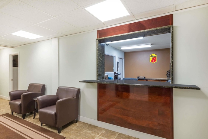 Imagen de los interiores del Hotel Super 8 By Wyndham Chattanooga Ooltewah. Foto 14