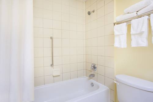 Imagen de la habitación del Hotel Super 8 By Wyndham Chattanooga/hamilton Place. Foto 2