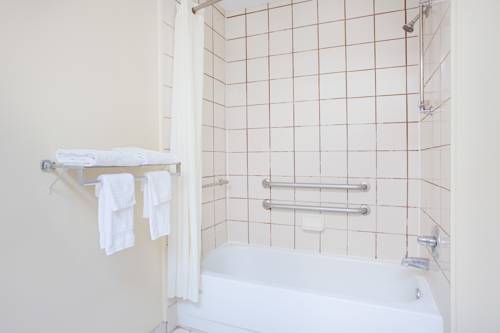 Imagen de la habitación del Hotel Super 8 By Wyndham Chattanooga/hamilton Place. Foto 10