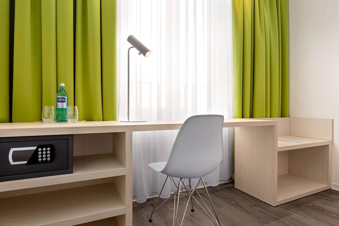 Imagen de la habitación del Hotel Super 8 By Wyndham Chemnitz. Foto 7