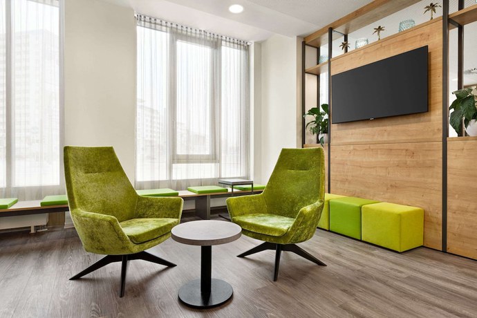 Imagen de los interiores del Hotel Super 8 By Wyndham Chemnitz. Foto 16