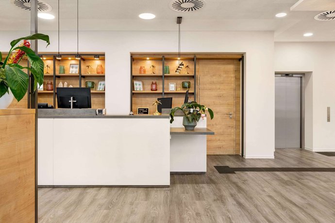 Imagen de los interiores del Hotel Super 8 By Wyndham Chemnitz. Foto 19