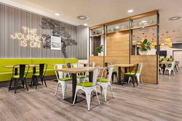 Imagen del bar/restaurante del Hotel Super 8 By Wyndham Chemnitz. Foto 2