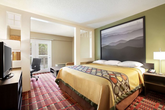 Imagen de la habitación del Hotel Super 8 By Wyndham Cherokee. Foto 8