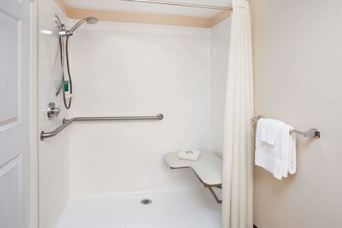 Imagen de la habitación del Hotel Super 8 By Wyndham Chicago/rosemont/o'hare/se. Foto 6