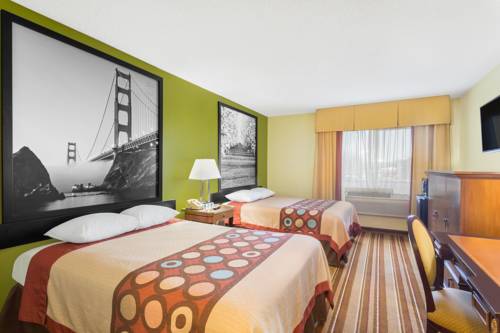 Imagen de la habitación del Hotel Super 8 By Wyndham Chico. Foto 10