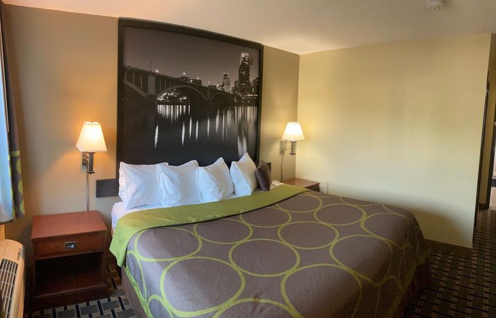 Imagen de la habitación del Hotel Super 8 By Wyndham Chisago City. Foto 2