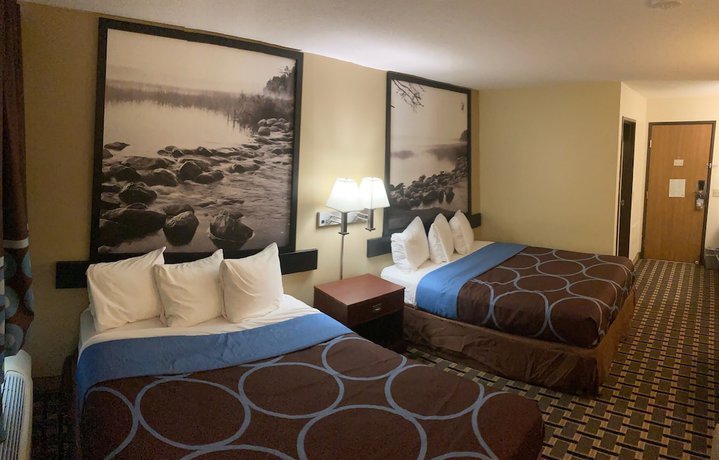 Imagen de la habitación del Hotel Super 8 By Wyndham Chisago City. Foto 14