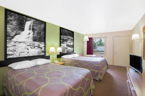 Imagen de la habitación del Hotel Super 8 By Wyndham Christiansburg. Foto 10