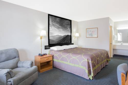 Imagen de la habitación del Hotel Super 8 By Wyndham Christiansburg. Foto 13