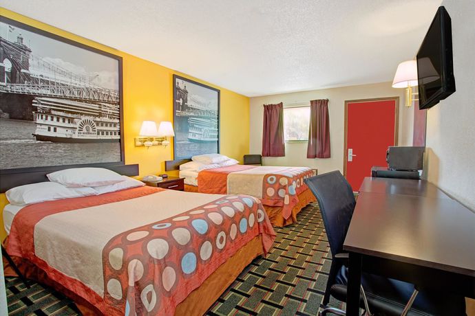 Imagen de la habitación del Hotel Super 8 By Wyndham Cincinnati/springdale Oh. Foto 11