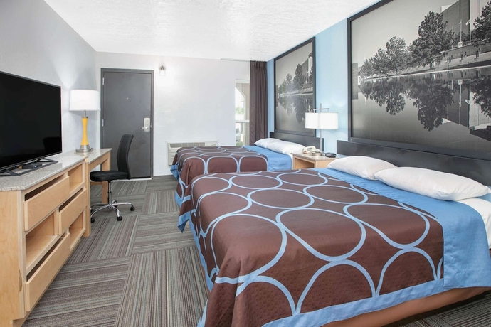 Imagen de la habitación del Hotel Super 8 By Wyndham City Of Moore. Foto 8
