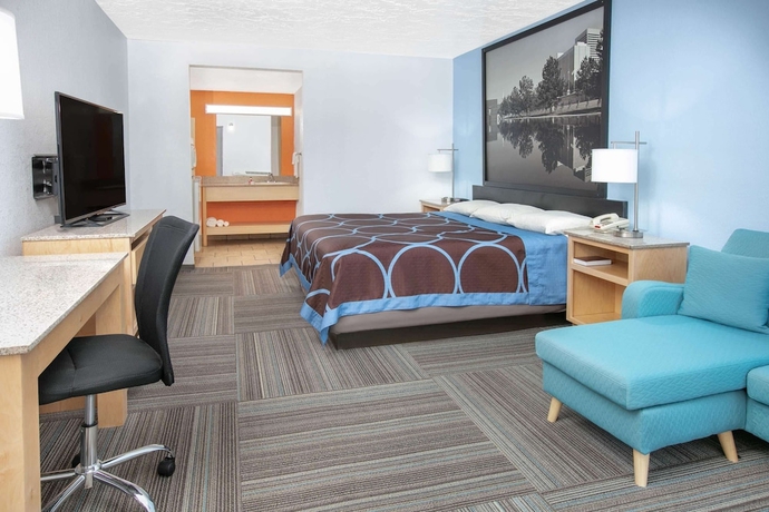 Imagen de la habitación del Hotel Super 8 By Wyndham City Of Moore. Foto 9