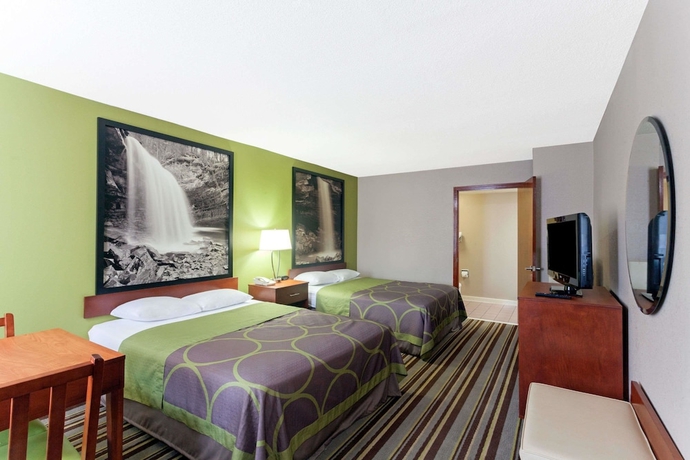 Imagen de la habitación del Hotel Super 8 By Wyndham Clarksville Northeast. Foto 6