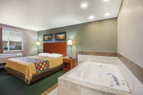 Imagen de la habitación del Hotel Super 8 By Wyndham Clearfield. Foto 9