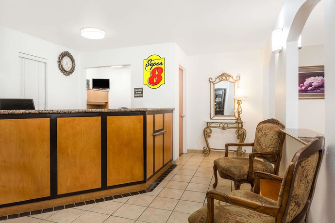 Imagen general del Hotel Super 8 By Wyndham Cloverdale Wine Country. Foto 1