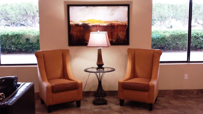Imagen de los interiores del Hotel Super 8 By Wyndham Clovis. Foto 13