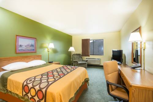 Imagen de la habitación del Hotel Super 8 By Wyndham Colby. Foto 2