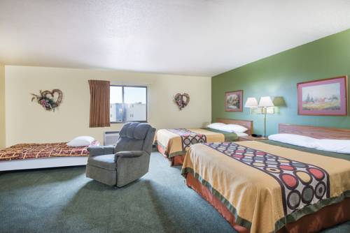 Imagen de la habitación del Hotel Super 8 By Wyndham Colby. Foto 4