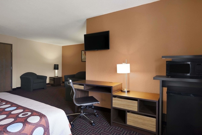 Imagen de la habitación del Hotel Super 8 By Wyndham Collinsville St. Louis. Foto 11