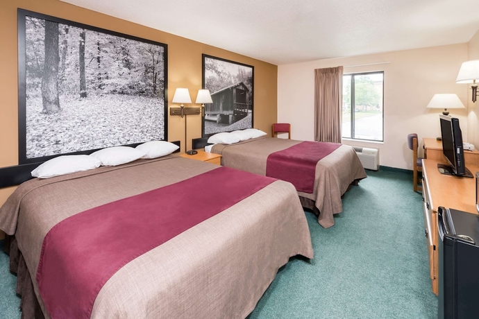 Imagen de la habitación del Hotel Super 8 By Wyndham Columbia Clark Lane. Foto 8