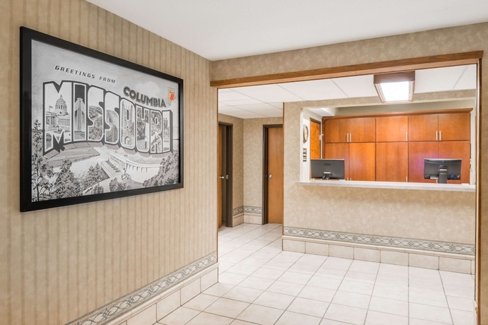 Imagen de los interiores del Hotel Super 8 By Wyndham Columbia Clark Lane. Foto 16