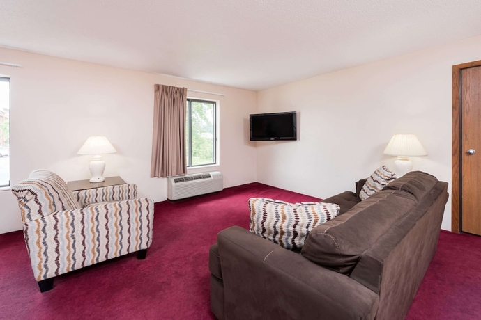 Imagen de la habitación del Hotel Super 8 By Wyndham Columbia Clark Lane. Foto 15