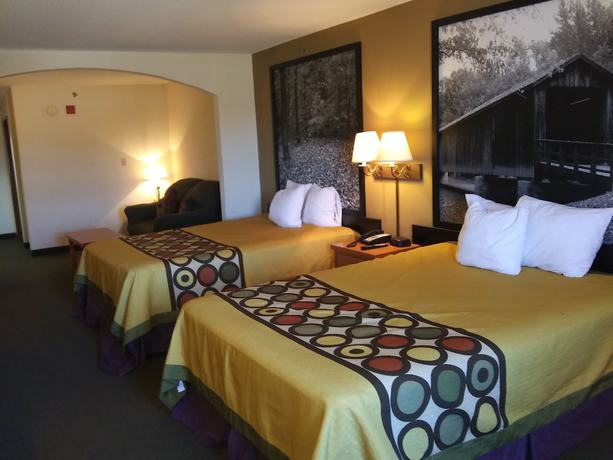 Imagen de la habitación del Hotel Super 8 By Wyndham Columbia East. Foto 12