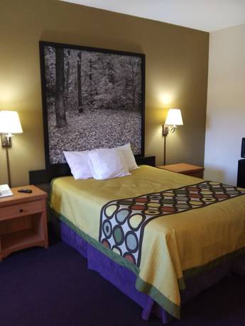 Imagen de la habitación del Hotel Super 8 By Wyndham Columbia East. Foto 17