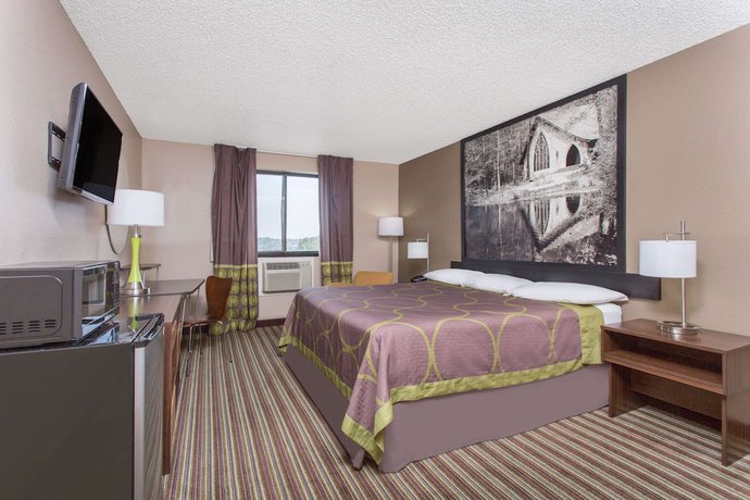Imagen de la habitación del Hotel Super 8 By Wyndham Columbus Airport. Foto 9