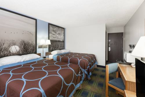 Imagen de la habitación del Hotel Super 8 By Wyndham Columbus NE. Foto 3