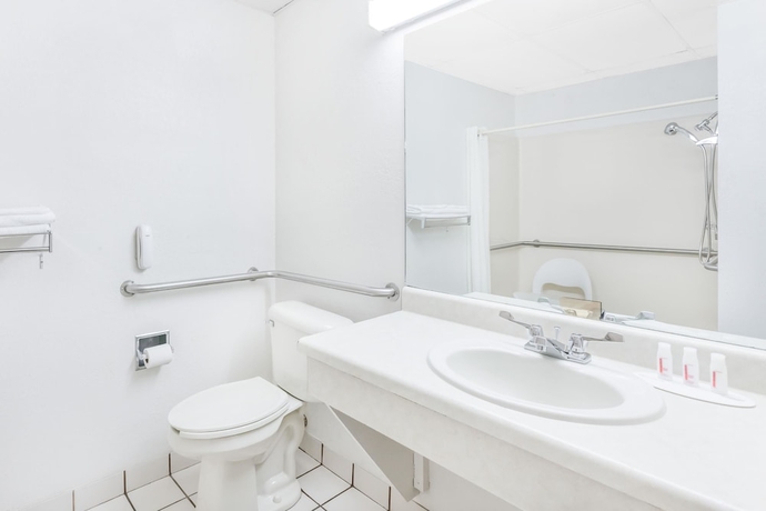 Imagen de la habitación del Hotel Super 8 By Wyndham Conway. Foto 14