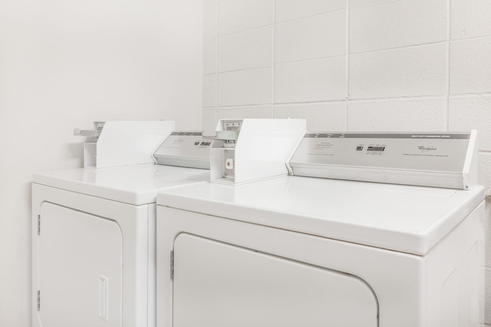 Imagen de los interiores del Hotel Super 8 By Wyndham Conway. Foto 16