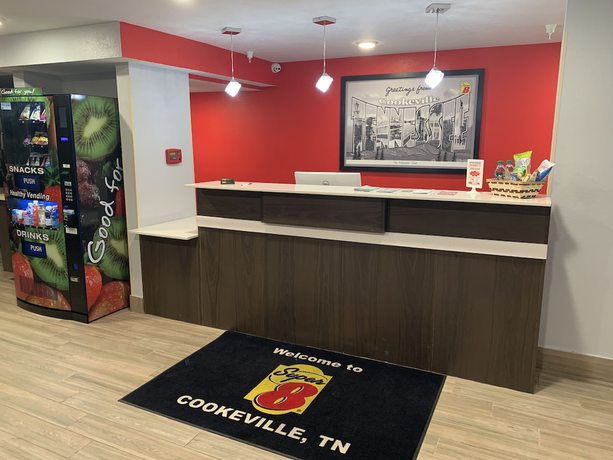 Imagen de los interiores del Hotel Super 8 By Wyndham Cookeville. Foto 16