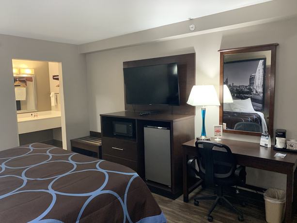 Imagen de la habitación del Hotel Super 8 By Wyndham Cookeville. Foto 7