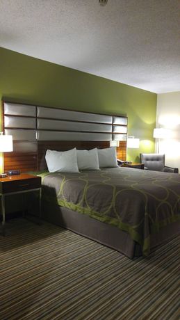 Imagen de la habitación del Hotel Super 8 By Wyndham Copley Akron. Foto 6