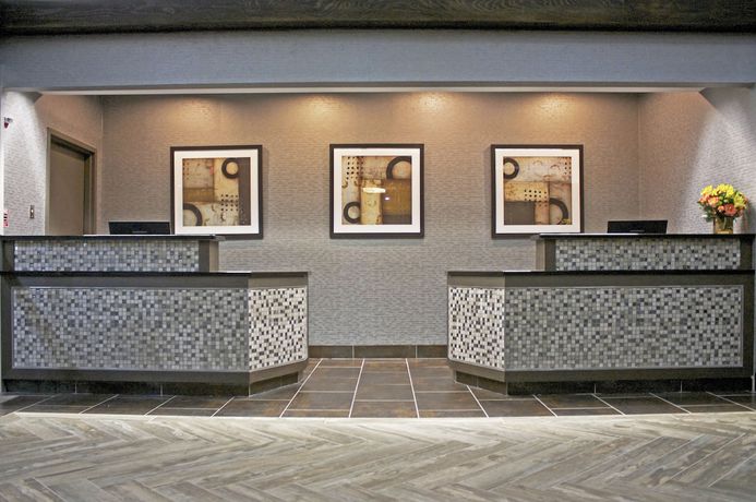 Imagen de los interiores del Hotel Super 8 By Wyndham Copley Akron. Foto 19