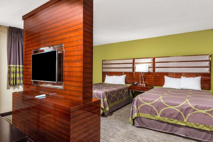 Imagen de la habitación del Hotel Super 8 By Wyndham Copley Akron. Foto 14