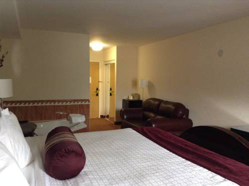 Imagen de la habitación del Hotel Super 8 By Wyndham Cornwall On. Foto 8