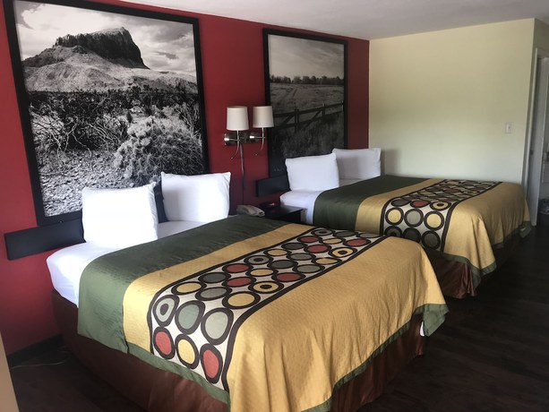 Imagen de la habitación del Hotel Super 8 By Wyndham Corsicana. Foto 8
