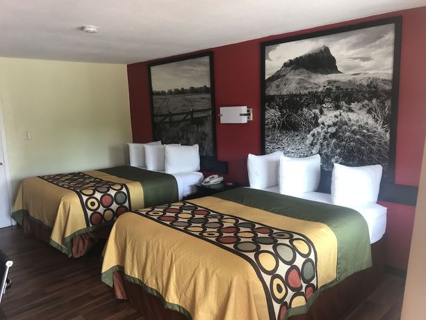 Imagen de la habitación del Hotel Super 8 By Wyndham Corsicana. Foto 16