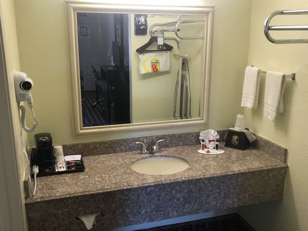 Imagen de la habitación del Hotel Super 8 By Wyndham Corsicana. Foto 18