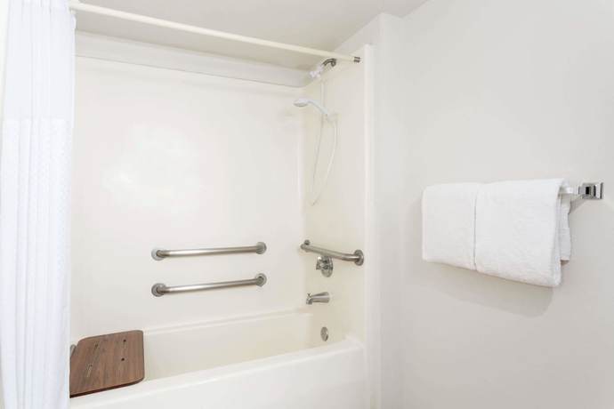 Imagen de la habitación del Hotel Super 8 By Wyndham Cottonwood. Foto 6