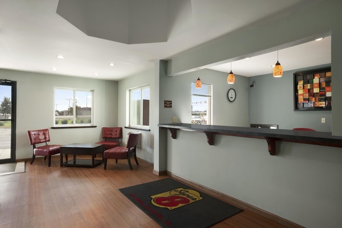 Imagen de los interiores del Hotel Super 8 By Wyndham Council Bluffs Ia Omaha Ne Area. Foto 16
