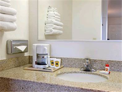 Imagen de la habitación del Hotel Super 8 By Wyndham Crescent City. Foto 6
