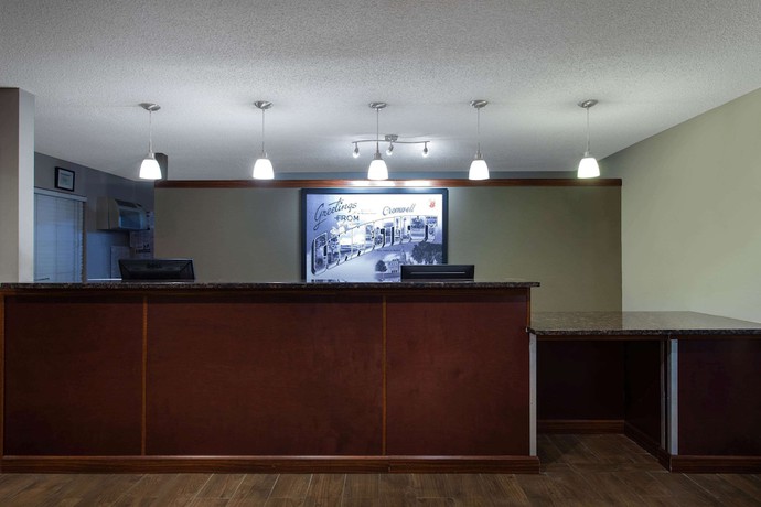 Imagen de los interiores del Hotel Super 8 By Wyndham Cromwell/middletown. Foto 19