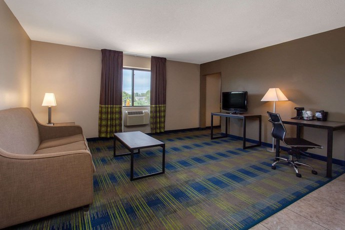Imagen de la habitación del Hotel Super 8 By Wyndham Cromwell/middletown. Foto 13